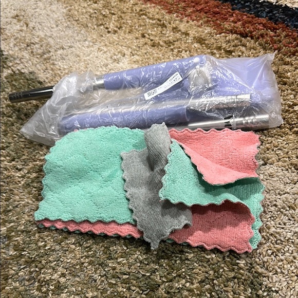 Home Cleaning Dusting Tool & Colorful Cleaning Cloth Set Use on Floors Walls NWT - Picture 4 of 6